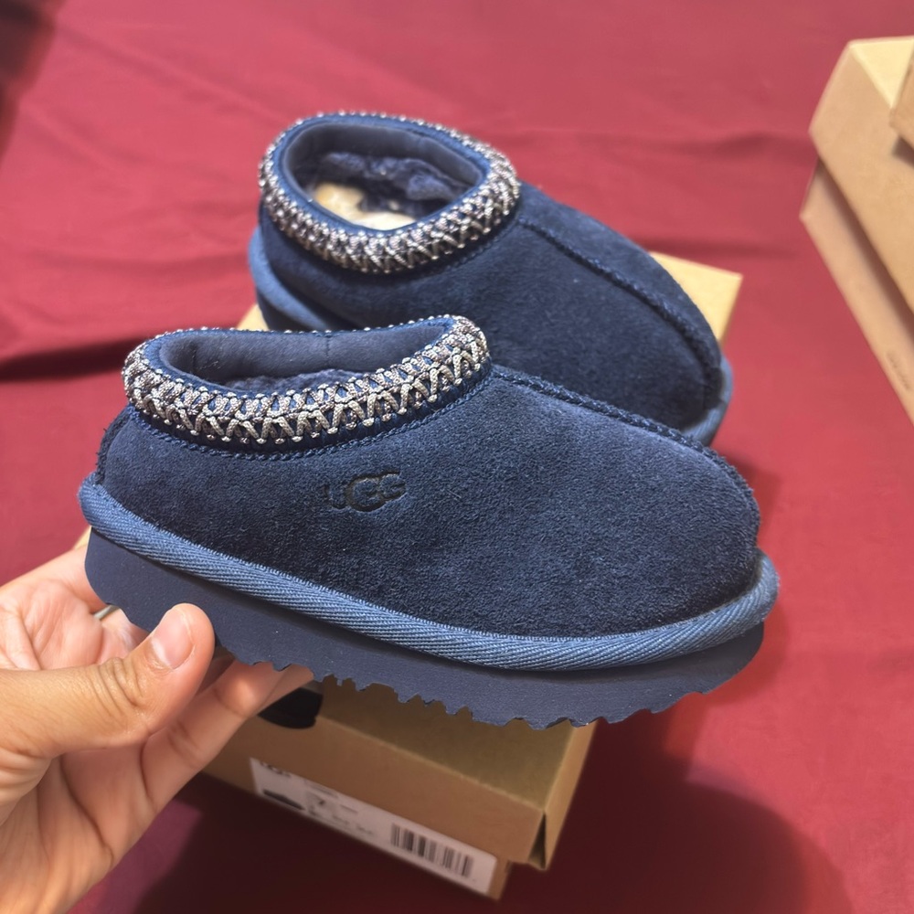Ugg Tasman 7c